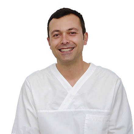 Raul es fisioterapeuta en Clínica Dental en Palma